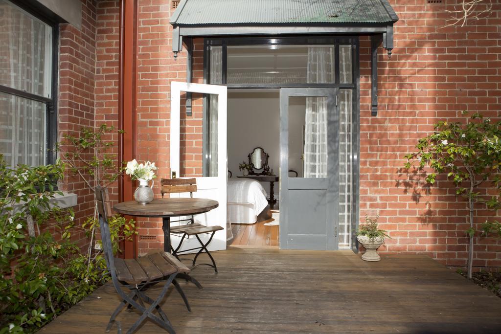 Mollisons Aparthotel Kyneton Exterior photo